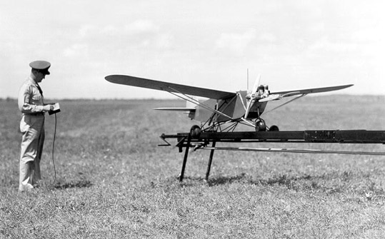 Nikitin desarrolló un drone planeador armado con torpedo PSN-1 y 2